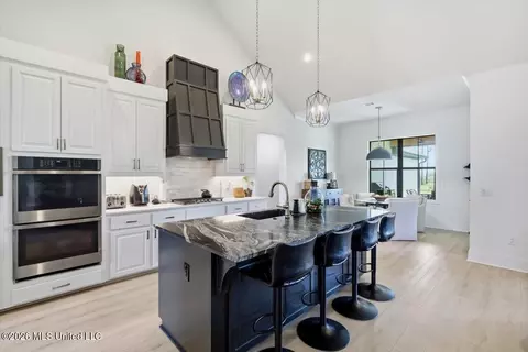 Kitchen - 218 Lost Oak Ln, Brandon, MS 39047 photo 1 of 5