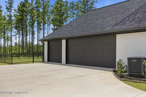 Other - 218 Lost Oak Ln, Brandon, MS 39047 photo 1 of 21