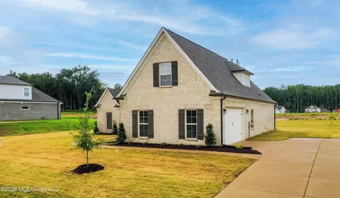 Exterior - 7582 John Elliott Ln, Hernando, MS 38632 photo 2 of 5