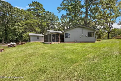 Exterior - 3922 Coker Rd, Madison, MS 39110 photo 9 of 11
