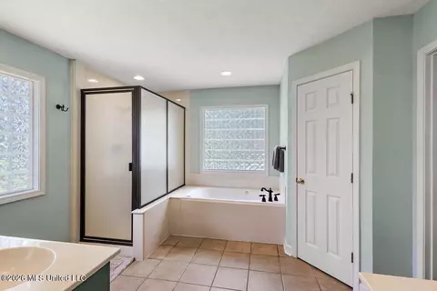 Bath - 3922 Coker Rd, Madison, MS 39110 photo 1 of 2