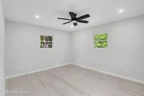 Bedroom - 10132 Graystone Dr, Moss Point, MS 39562 photo 2 of 5