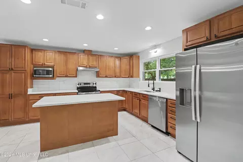 Kitchen - 10132 Graystone Dr, Moss Point, MS 39562 photo 1 of 1