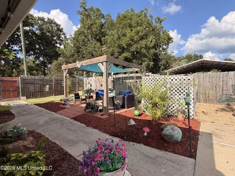 Exterior - 32 Pine St, Bude, MS 39630 photo 14 of 16