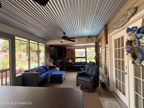 Exterior - 32 Pine St, Bude, MS 39630 photo 7 of 16
