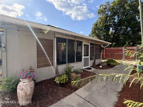 Exterior - 32 Pine St, Bude, MS 39630 photo 13 of 16