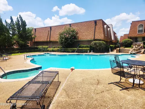 Exterior - 5155 Wayneland Dr #M1, Jackson, MS 39211 photo 8 of 8