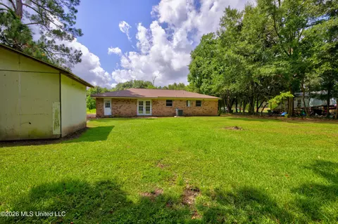 Exterior - 5717 Meadowview Dr, Moss Point, MS 39562 photo 3 of 5
