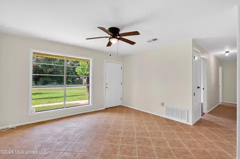 Living - 5717 Meadowview Dr, Moss Point, MS 39562 photo 4 of 4