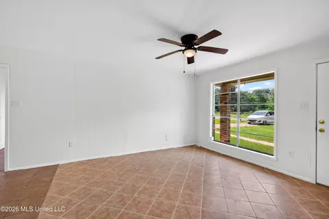 Living - 5717 Meadowview Dr, Moss Point, MS 39562 photo 3 of 4