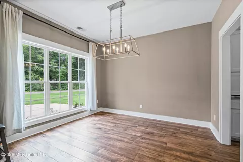 Dining - 7313 Vaiden Rd, Hernando, MS 38632 photo 1 of 1