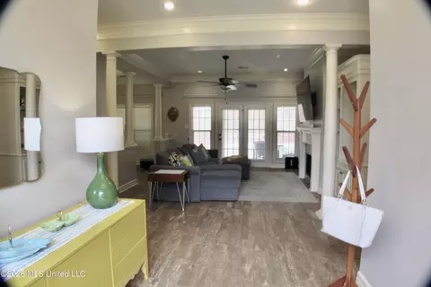 Entry Way - 126 Highwoods Blvd, Madison, MS 39110 photo 1 of 4