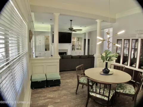 Dining - 126 Highwoods Blvd, Madison, MS 39110 photo 1 of 4