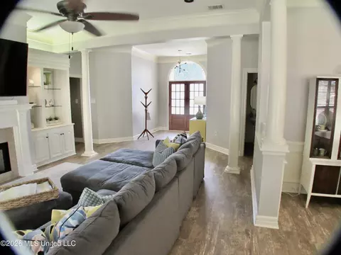 Entry Way - 126 Highwoods Blvd, Madison, MS 39110 photo 3 of 4