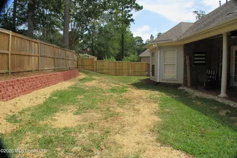 Exterior - 126 Highwoods Blvd, Madison, MS 39110 photo 7 of 7