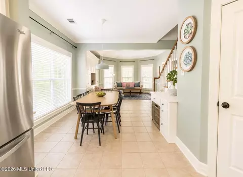 Dining - 126 Highwoods Blvd, Madison, MS 39110 photo 2 of 4