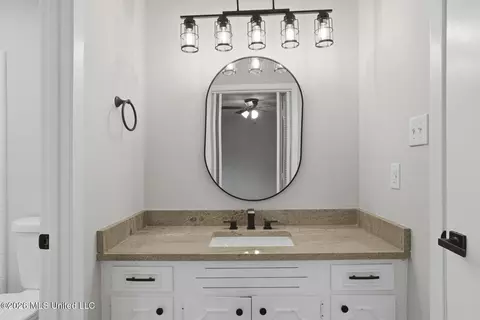 Bath - 41 Sagewood Dr, Brandon, MS 39042 photo 1 of 4