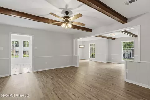 Living - 41 Sagewood Dr, Brandon, MS 39042 photo 4 of 4