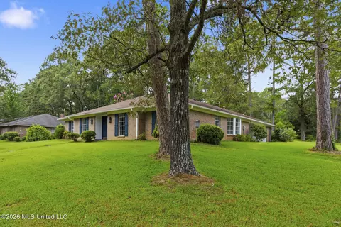Exterior - 41 Sagewood Dr, Brandon, MS 39042 photo 8 of 8