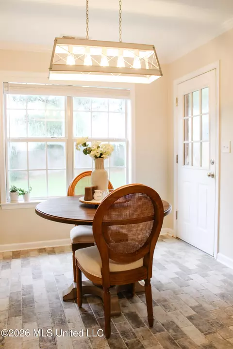 Dining - 2967 Dove Cv, Hernando, MS 38632 photo 1 of 1