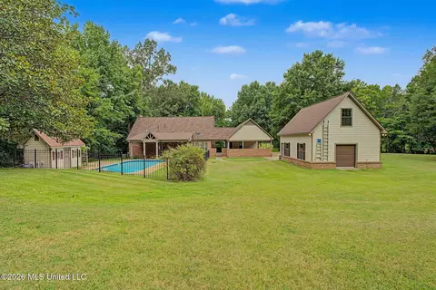 Exterior - 1060 Wooten Rd, Nesbit, MS 38651 photo 17 of 20