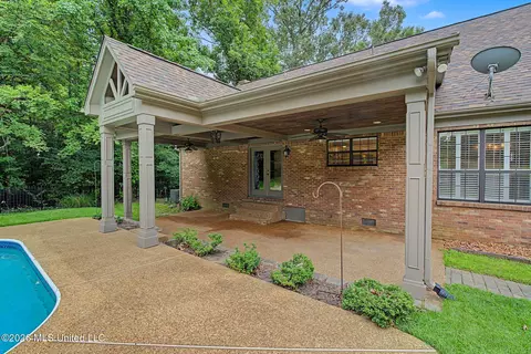 Exterior - 1060 Wooten Rd, Nesbit, MS 38651 photo 8 of 20