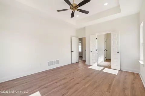 Bedroom - 2373 S Highway 301, Hernando, MS 38632 photo 1 of 5