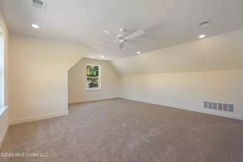 Bedroom - 2373 S Highway 301, Hernando, MS 38632 photo 4 of 5