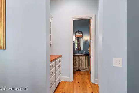 Entry Way - 341 Johnstone Dr, Madison, MS 39110 photo 2 of 9