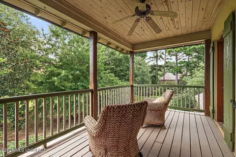 Exterior - 341 Johnstone Dr, Madison, MS 39110 photo 4 of 8