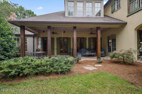 Exterior - 341 Johnstone Dr, Madison, MS 39110 photo 5 of 8
