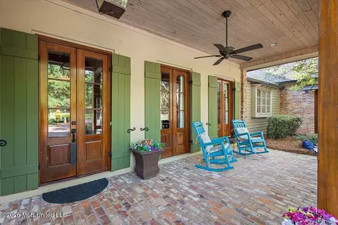 Exterior - 341 Johnstone Dr, Madison, MS 39110 photo 3 of 8