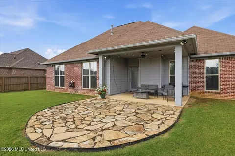 Exterior - 444 Cumberland Rdg, Madison, MS 39110 photo 4 of 6