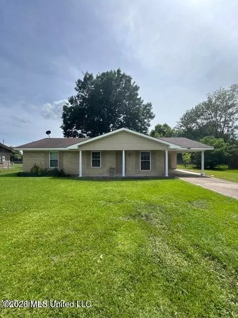 1212 Apple St, Vidalia, LA 71373