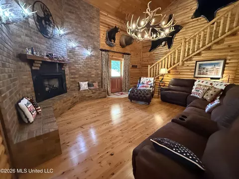 Living - 64 Greer Rd, Jayess, MS 39641 photo 1 of 2