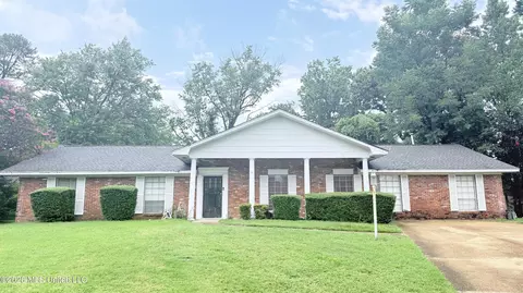 8185 Barclay Cv, Southaven, MS 38671