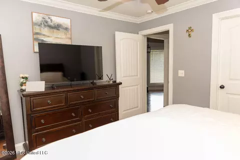 Bedroom - 227 Greenfield Xing, Brandon, MS 39042 photo 2 of 3