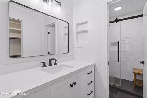 Bath - 419 Trace View Rd, Madison, MS 39110 photo 4 of 4