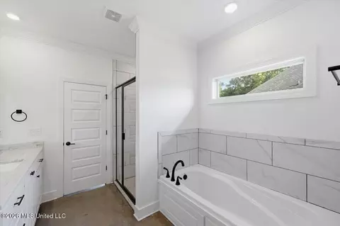 Bath - 103 Ashby Ridge Dr, Canton, MS 39046 photo 1 of 4