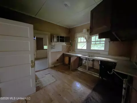 Entry Way - 920 Howe St, Mccomb, MS 39648 photo 1 of 1