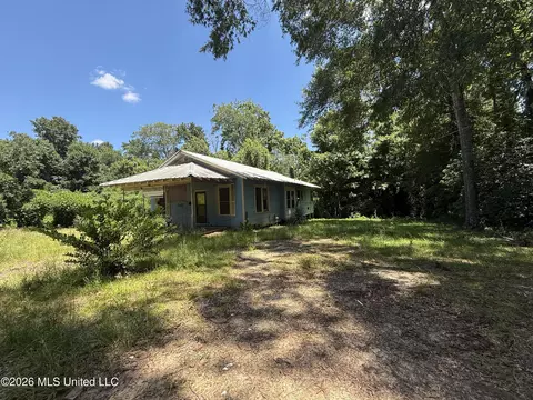 Exterior - 920 Howe St, Mccomb, MS 39648 photo 1 of 3