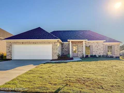 1300 Elderberry Ln, Pearl, MS 39208