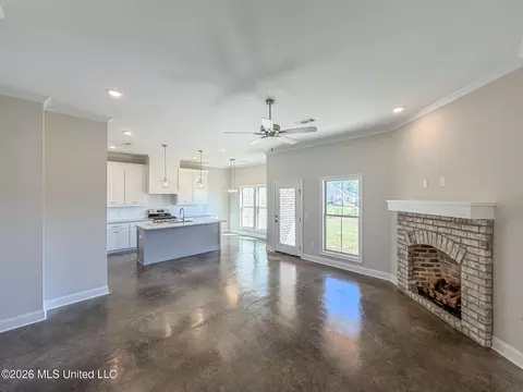 Living - 1300 Elderberry Ln, Pearl, MS 39208 photo 2 of 2