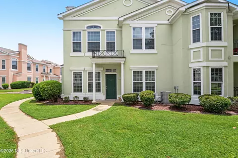 2252 Beach Dr #1502, Gulfport, MS 39507