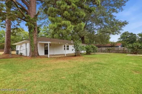Exterior - 232 Trojan Dr, Pearl, MS 39208 photo 4 of 4