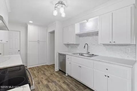 Kitchen - 232 Trojan Dr, Pearl, MS 39208 photo 1 of 1