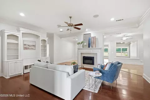 Living - 165 Cody Ln, Brandon, MS 39042 photo 1 of 8