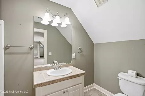 Bath - 165 Cody Ln, Brandon, MS 39042 photo 7 of 7