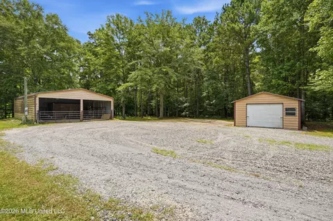 Exterior - 165 Cody Ln, Brandon, MS 39042 photo 11 of 16