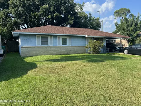 447 Mcguire Cir, Gulfport, MS 39507